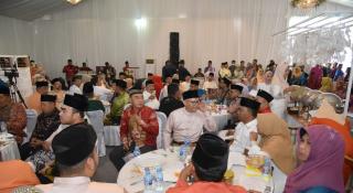 Anggota DPRD Hadiri Prosesi Akad Nikah Putri Bupati Bengkalis