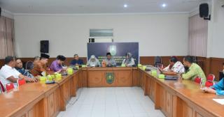 Komisi I Gelar Rapat Kerja Bersama Disdukcapil Provinsi Riau Membahas Aplikasi IKD