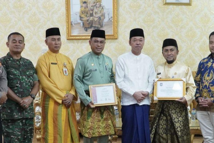Afrizal Sintong Terima 2 Penghargaan Dari Dirjenpol dan Adipsi