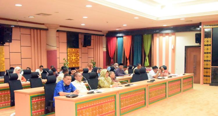 Pansus LKPJ Diskusi terkait Tata Laksana LKPJ di DPRD Provinsi Riau