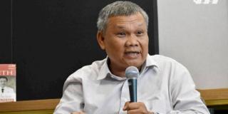 Menpora Mundur Tampak Tidak Normal