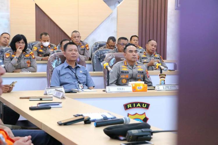 Penjabat Walikota Pekanbaru Ikuti Rapat Koordinasi Lintas Sektoral Bersama Menko PMK Secara Virtual