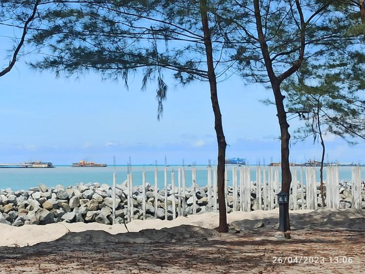 KIP Beroperasi Dekat Bibir Pantai Ancam Objek Wisata dan Terumbu Karang  Seputaran Laut Bukit Kuala