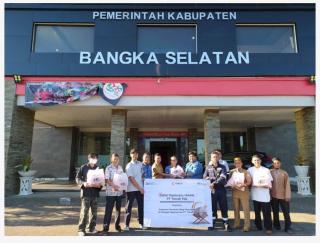 PT Timah Tbk Serahkan Ribuan Paket Sembako Untuk Warga Bangka Selatan Jelang Lebaran IdulFitri 1444 Hijriah