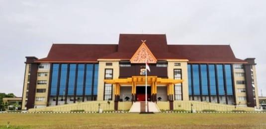 Kapolda Riau Disurati Pengacara