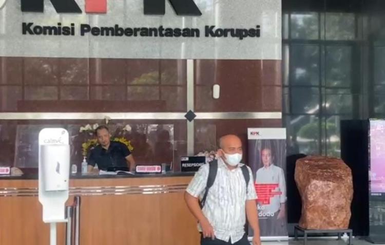 Walikota Pangkalpinang "Cak Cak Tuli" Saat di tanya Jam Tangan usai di Panggil Oleh KPK