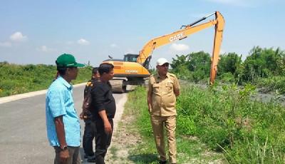 Dinas PUTR Rohil Gencar Lakukan Normalisasi Sungai dan Parit