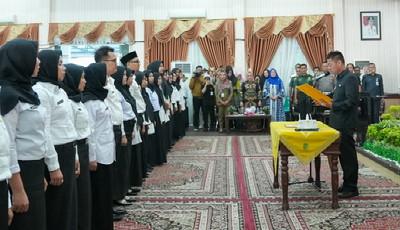 Bupati Afrizal Sintong Serahkan SK Pengangkatan P3K Tenaga Kesehatan dan Ambil Sumpah Jabatan Fungsional Guru PNS