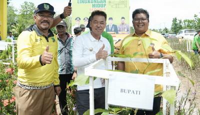 Langsung Dihadiri Bupati Rohil Afrizal Sintong, DLH Tanam 500 Pohon