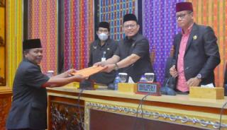 Bupati Bengkalis Kasmarni Terima Laporan Hasil Reses Masa Sidang II Tahun 2023