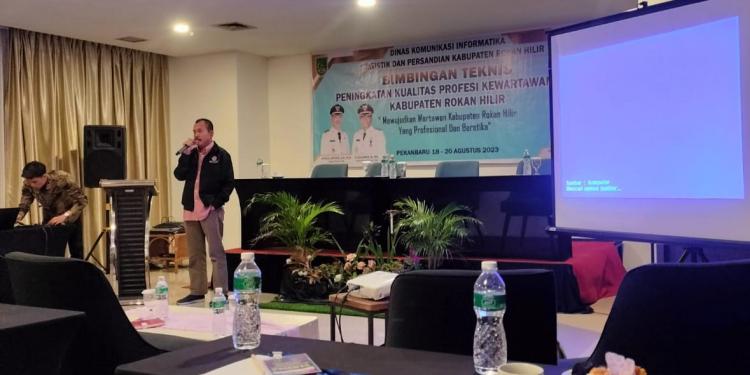 KI Riau: Peran Pers Dalam Mendukung Keterbukaan Informasi Publik dan Penyediaan Informasi