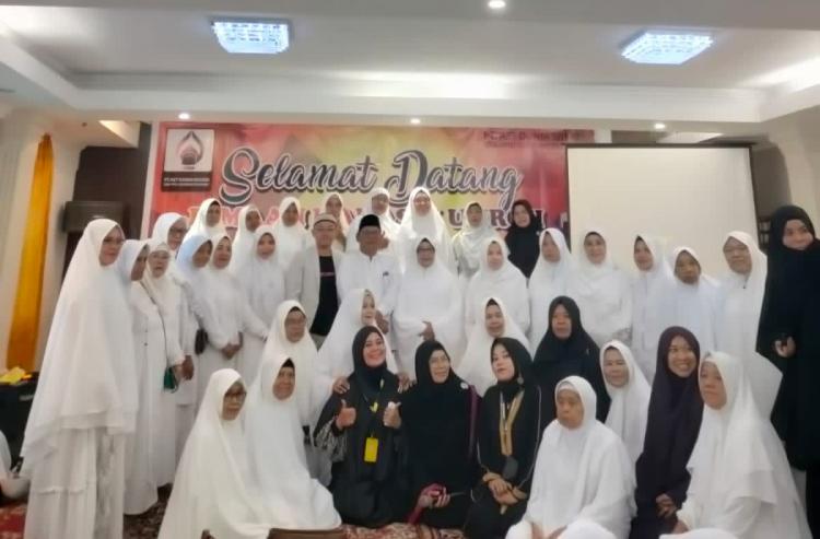 PT AET Dunia Wisata Mengadakan Manasik Umroh