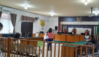 Hakim PN Pekanbaru Terharu Dengar Anak Terdakwa Heldy Perkara Mantan Pasutri