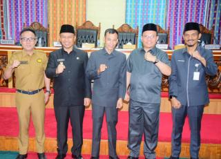 Melindungi Penduduk Usia Produktif, Sampaikan Ranperda Kawasan Tanpa Rokok, Berikut Penjelasannya