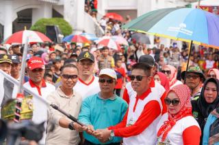 Meriahkan HUT RI ke-78, Pemkab Rohil Laksanakan Pawai Karnaval di Bagansiapiapi