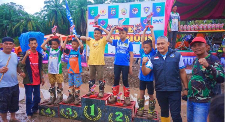 Sudut Pandang Olahraga Otomotif di Taja Dishub Bengkalis, Sirkuit Berlumpur, Grasstrack dan Motocross tetap Berjalan