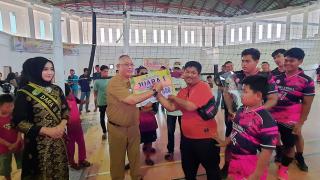 Pertandingan Telah Selesai, Dispora Rohil Resmi Tutup Turnamen Bola Voli Bupati Rohil Cup