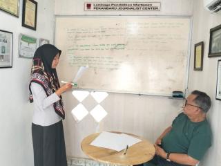 Dirut Pendidikan PJC Abdul Kadir Apresiasi Kemampuan Belajar Calon Wartawan Nur Azizah Melani