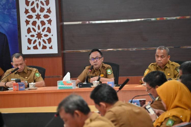 Kick Off Meeting Pembahasan Isu-Isu Strategis Jangka Panjang 2025-2045 di Kantor Bappeda Bengkalis
