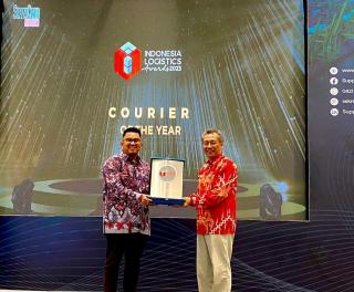 JNE Raih Penghargaan Courier of The Year di Indonesia Logistic Awards 2023