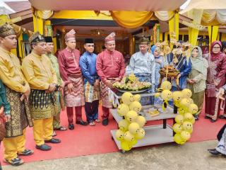 Hadiri Acara HUT Kecamatan Simpang Kanan ke-21Tahun, Ini Pesan Bupati Rohil