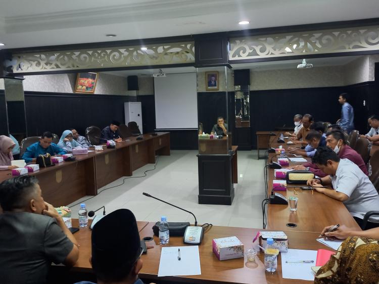 Kondisi Pembangunan Proyek IPAL Dikeluhkan Masyarakat, Komisi I DPRD Pekanbaru Lakukan Hearing dengan PDAM Tirta Siak