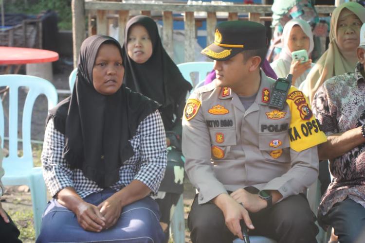 Bentuk Kepedulian Polres Bengkalis Bedah Rumah Warga
