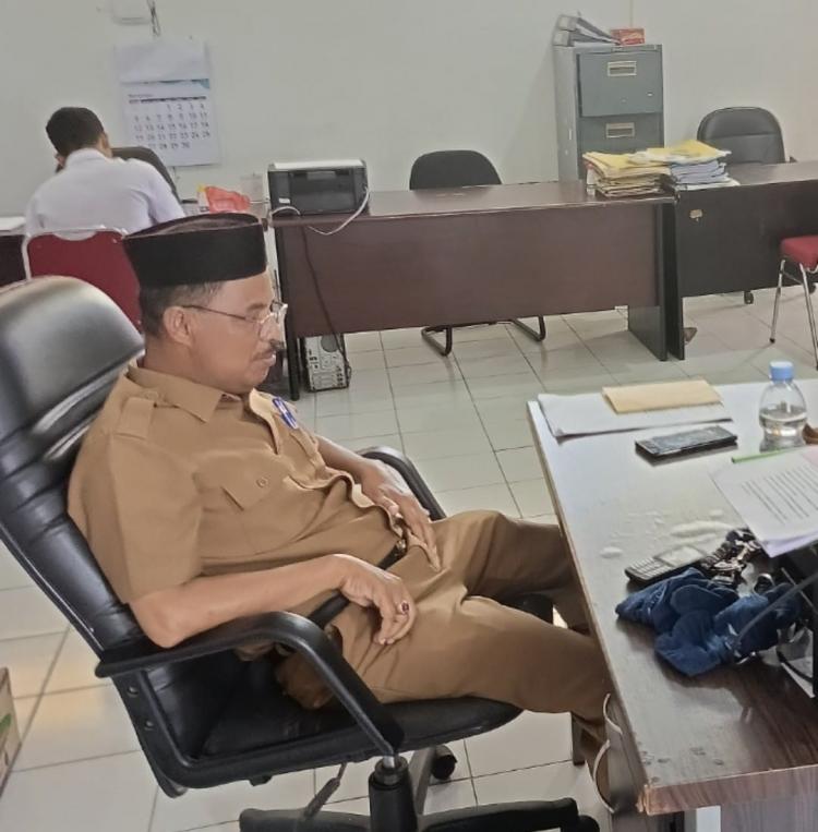 Diduga Gagal Paham, Kabid SMP Disdik Rohil Akui Honor Guru Komite Dibayarkan dengan Dana BOS