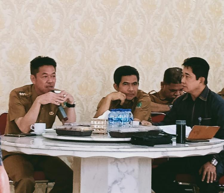 Terkait Masalah Plasma, Bupati Rohil Mediasi Koperasi BMB Dengan PT SIMP