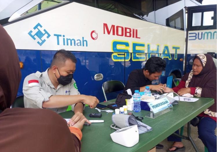 Berkat PT Timah, Warga Tanjung Bangka Barat Berduyun-duyun Raih Pengobatan Gratis dari Mobil Sehat