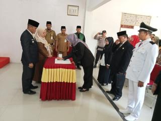 Camat Lantik Lurah dan 4 Kepala Seksi di Lingkungan Kecamatan Rantau Kopar