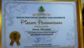 Pemcam Bantan Wujudkan Penangkalan Abrasi di Pesisir Pulau, Desa Muntai Terima Penghargaan dari BRGM