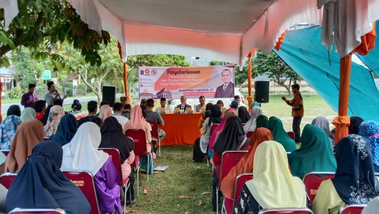 Agar Masyarakat Lebih Paham Tentang Perda, Ketua DPRD Pekanbaru Lakukan Sosialisasi di Kecamatan Tenayan Raya