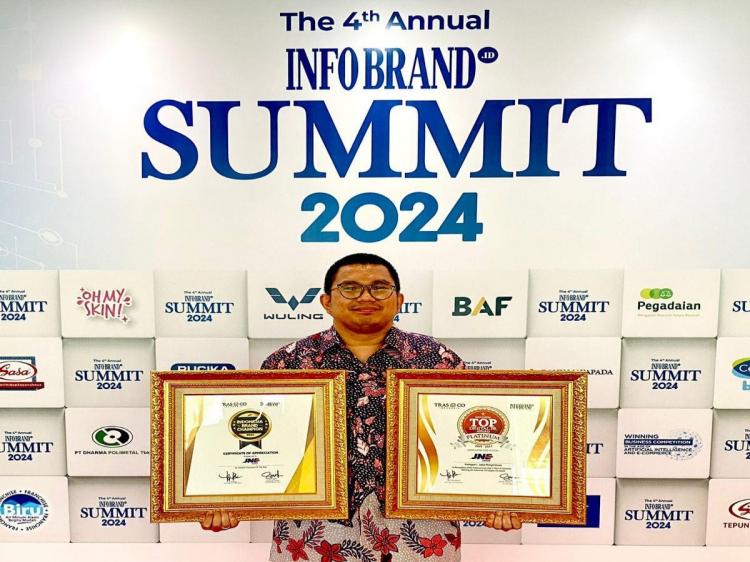 JNE Raih Dua Penghargaan di Ajang The 4th Annual Infobrand.id Summit 2024