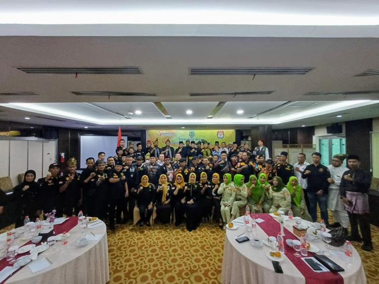 Sepakat! Tameng Adat LAM Riau, Bawaslu dan 100 Ormas Nyatakan Sikap Pemilu Damai