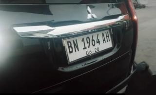 Pajero Sport Sekda Bangka Plat Nomor Cantik dan Pertanyaan Serius Tentang Integritas Pemerintahan Daerah