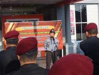 Komitmen Bersama Wujudkan WBK dan WBBM 2024, Lapas Kelas IIA Bengkalis Secara Serentak Teken Pakta Integritas