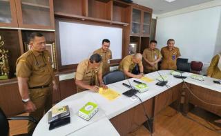Penandatanganan Pakta Integritas, Tengku Fauzan Tambusai: Disdik Komitmen Majukan Mutu Pendidikan di Provinsi Riau