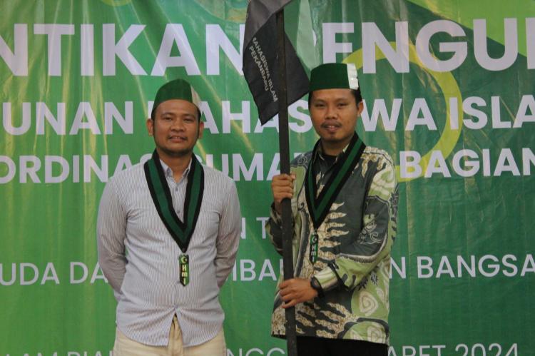 Sekjen Ferizal Mukhtar Lantik Pengurus Badko HMI Sumbagtera di Gedung LAMR Riau