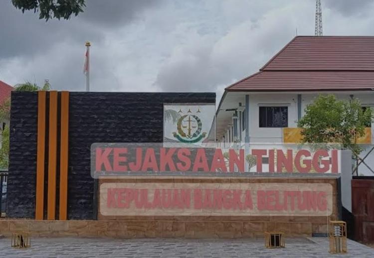 Marwan, Yang Lemah Yang Melawan