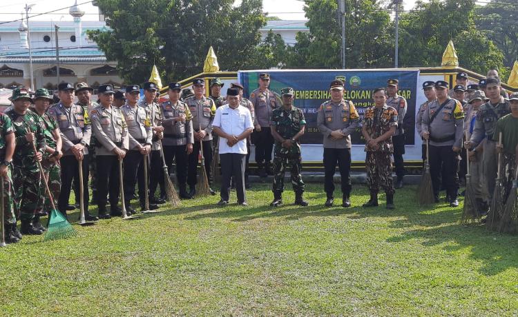 HUT Kodam I/BB Ke-74, Kodim 0321/Rohil Melalui  Koramil 03 BGS, Laksanakan Giat Gotong Royong