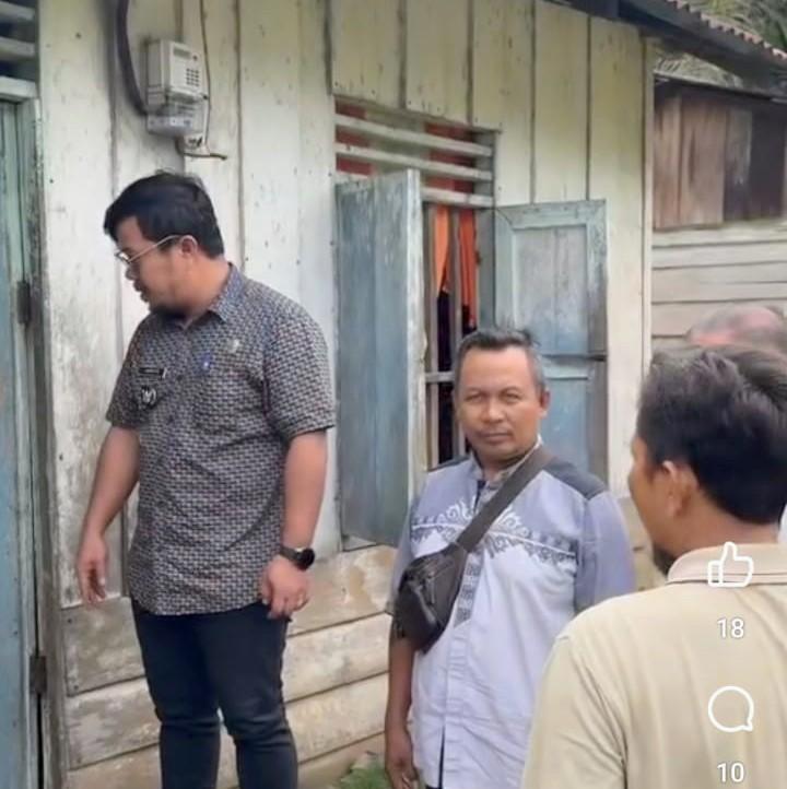 Bentuk Peduli Sesama, Pj Penghulu Balai Jaya Berbagi Paket Sembako