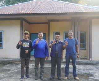 Drs H Masrul Kasmi Didampingi Ketua DMDI Bengkalis Tinjau Kondisi Rumah Saudara Baru di Jangkang