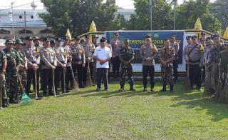 HUT Kodam I/BB Ke-74, Kodim 0321/Rohil Melalui  Koramil 03 BGS, Laksanakan Giat Gotong Royong