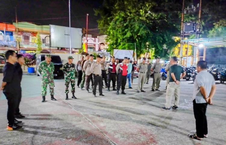 Sinergitas TNI Polri Sat Pol PP dan Masyarakat, Operasi Antik Dipimpin Langsung Kapolsek Tualang Kompol Hendrix