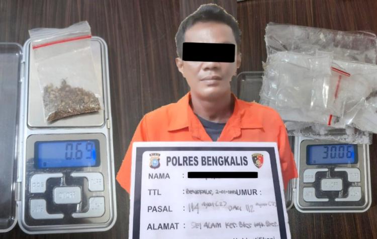 Lakukan Transaksi Sabu depan Puskesmas Berhasil di Tangkap Satresnarkoba Polres Bengkalis 