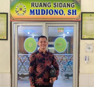Eksistensi Kearifan Lokal Dalam Penegakan Hukum Tindak Pidana Pembakaran Lahan Ditinjau dari Undang-undang Lingkungan Hidup