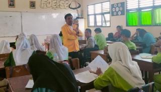 Penyuluhan Hukum Terkait Penyalahgunaan Narkotika dan Perlindungan Anak di SMAN 2 Tambang