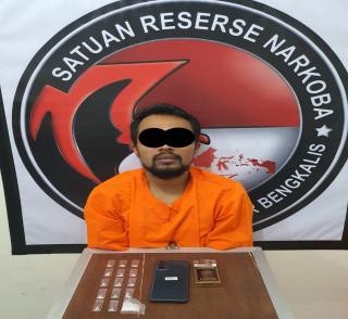 Sat Resnarkoba dan Unit BKO Sat Reskrim 125 Polres Bengkalis Ungkap TP Narkotika Jenis Sabu di Desa Koto Pait