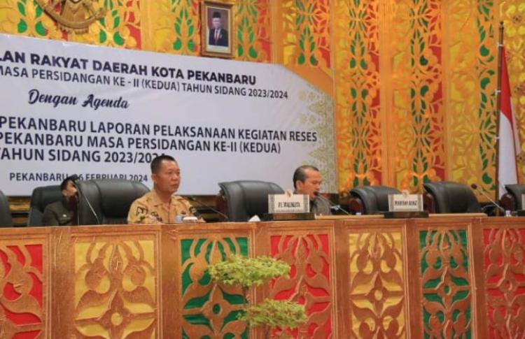 Ketua DPRD Pekanbaru Muhammad Sabarudi Pimpin Paripurna Laporan Reses